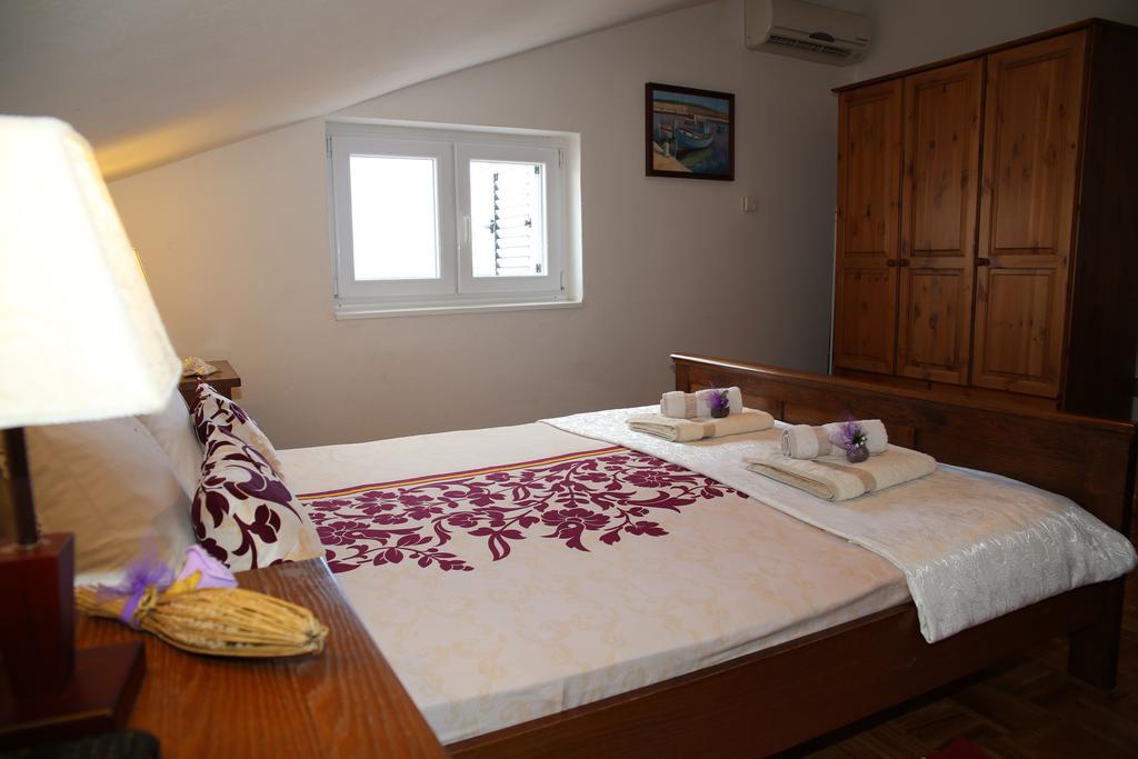 Hotel Pansion Adria Sveti Filip i Jakov Pokoj fotografie