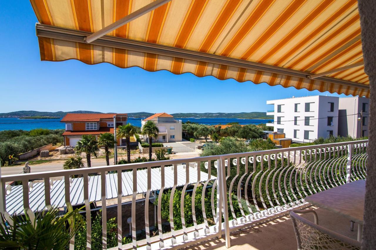 Hotel Pansion Adria Sveti Filip i Jakov Exteriér fotografie